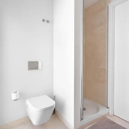 Apartamento Joivy 2-br Flat With Garage Near Castelo De S Jorge *