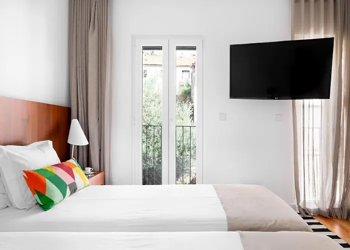 Guestready - Flat W/ Garage Near S. Jorge Castle