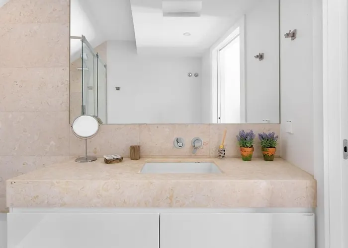 Διαμέρισμα Guestready - Flat W/ Garage Near S. Jorge Castle *